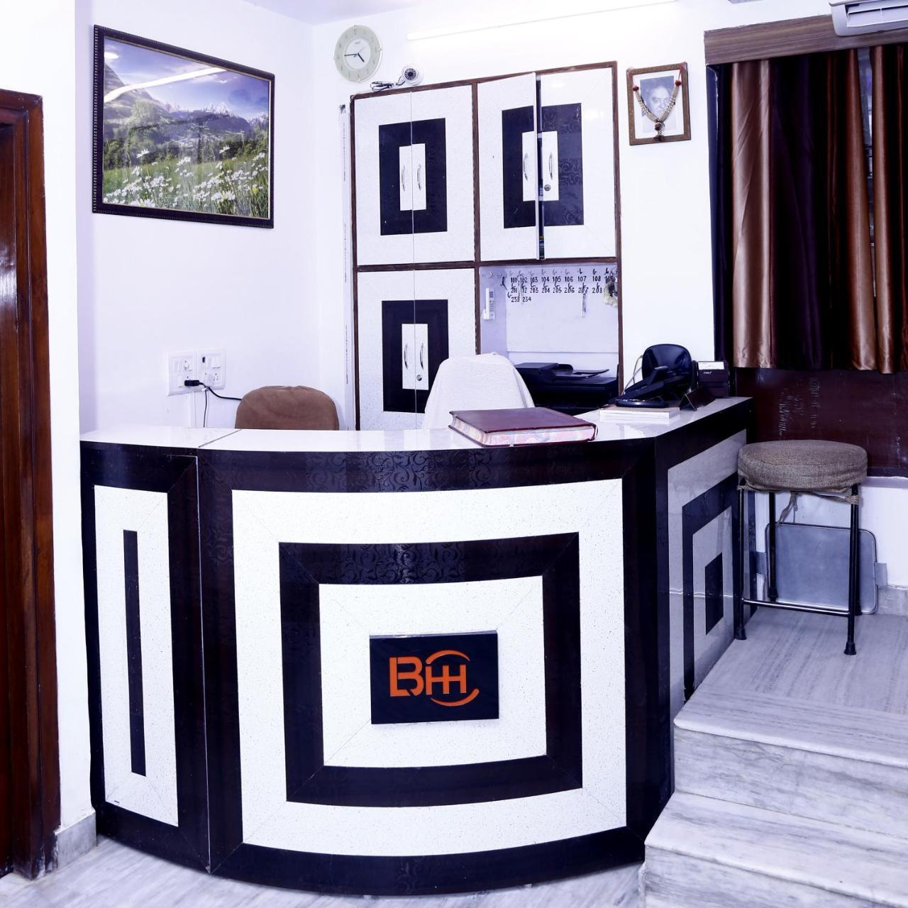 Batra Holiday Home - Couple Friendly Stays Dillí Exteriér fotografie