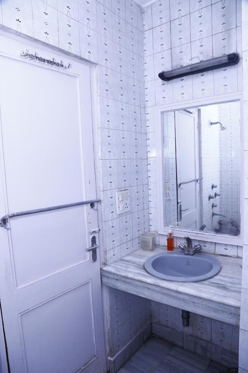 Batra Holiday Home - Couple Friendly Stays Dillí Exteriér fotografie